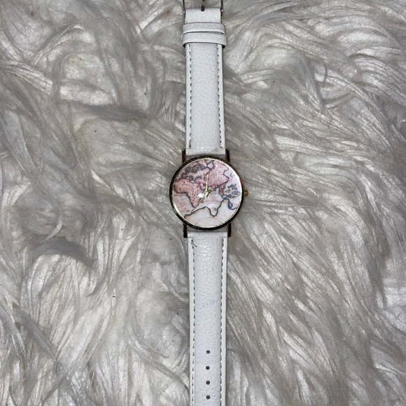 Watch - Picture 3 of 3